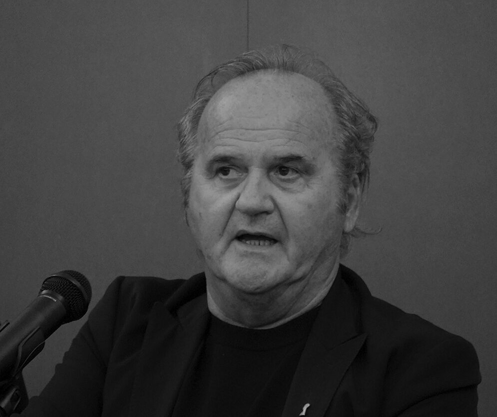 Ritratto di Omar Galliani, artista italiano.